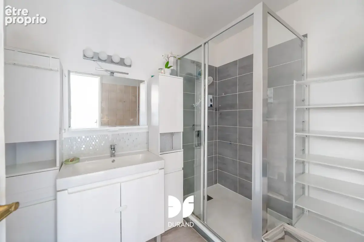 Appartement - type 3 - vue panoramique - loue - 13006 marseille - photo 8