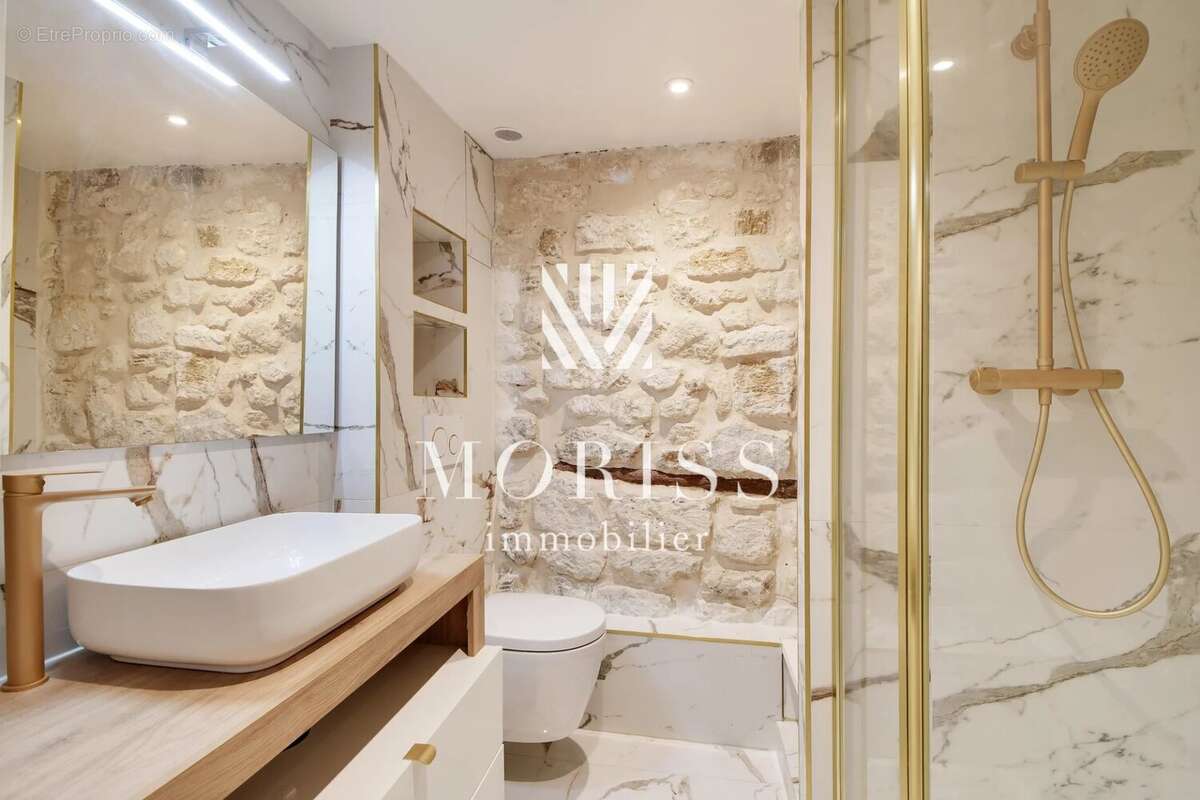 Appartement à PARIS-2E