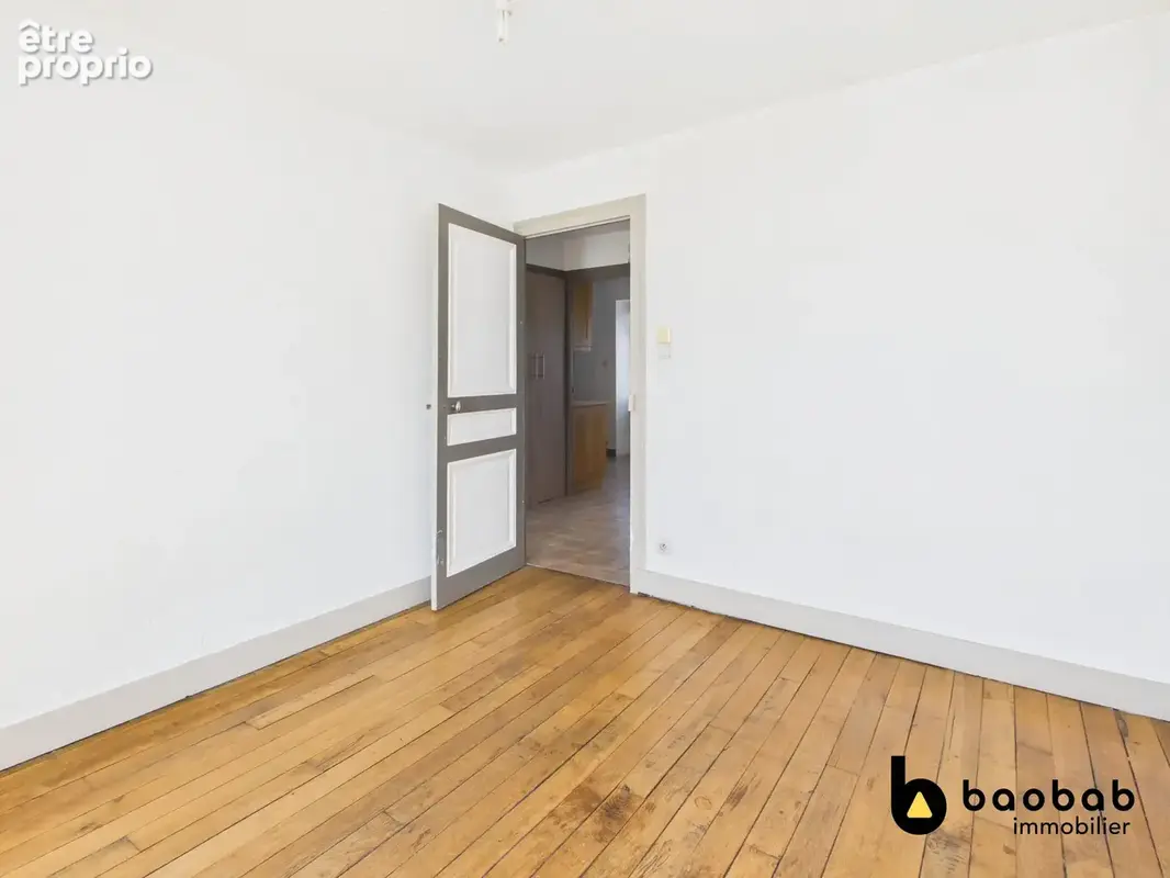 Appartement 38 m² à Saint-Genix-Sur-Guiers  - photo 7