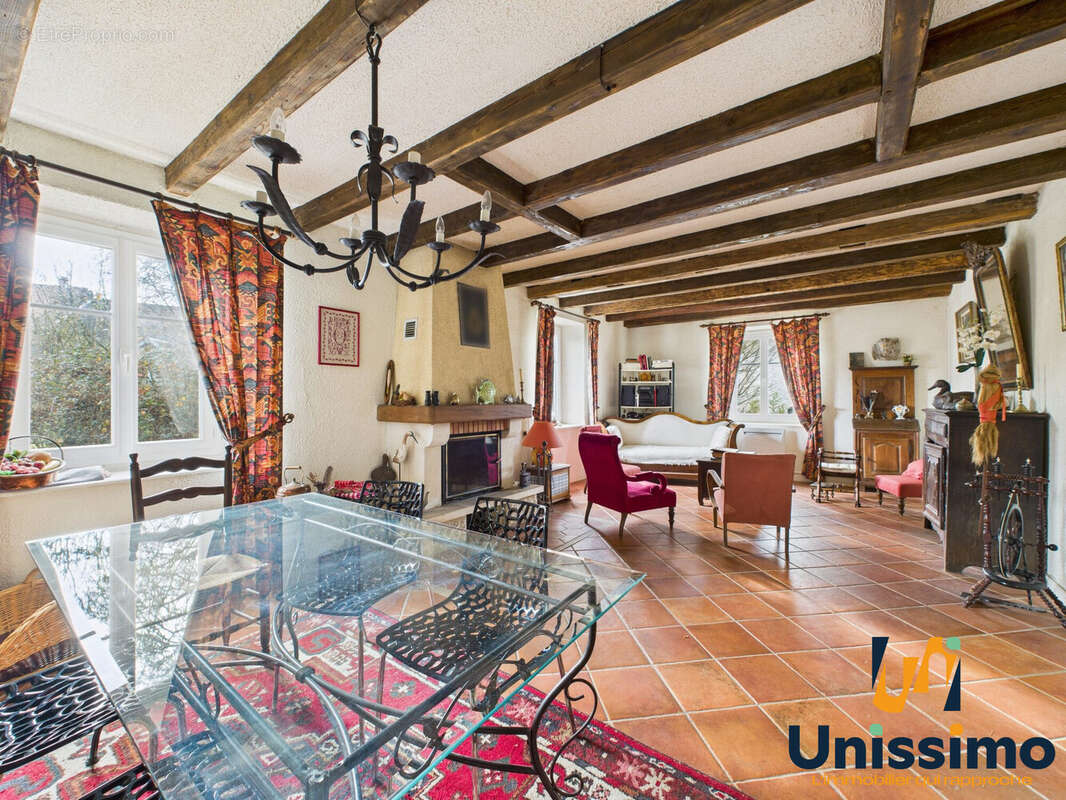 Maison à SAINT-MAURICE-COLOMBIER