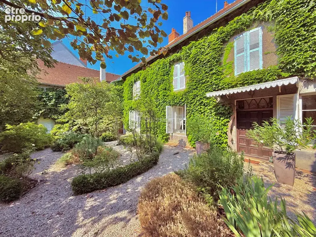 Photo Maison à Gray au prix de 419 000€