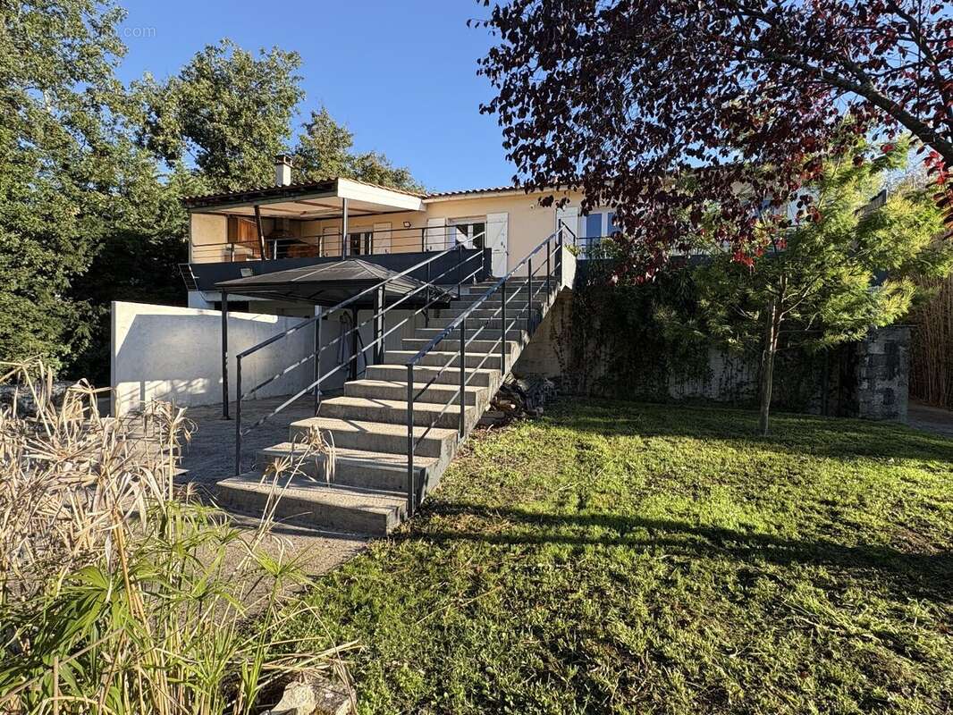 Maison à SAINT-BRICE