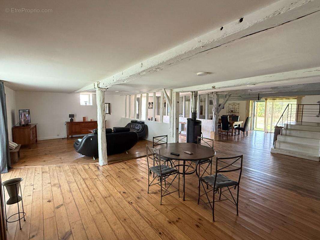 Maison Eugenie Les Bains 5 pièce(s) 190 m2 - photo 8