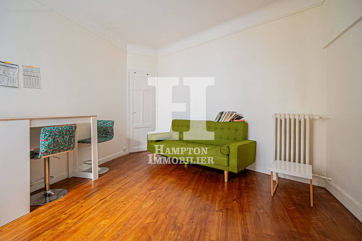 Appartement à PARIS-19E