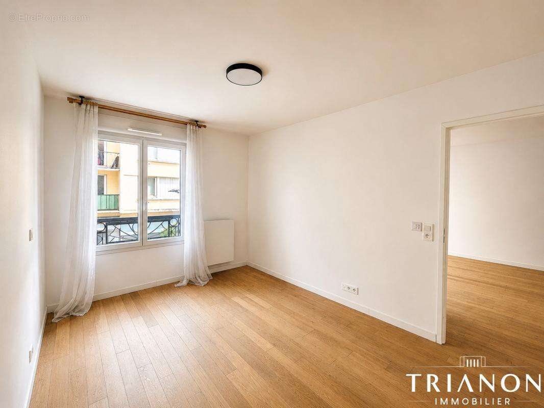 Appartement à SURESNES