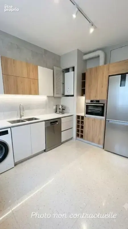 Appartement T3  de 74 m2 à rénover – Secteur Côte Pavée – Calme absolu – Parking et Cave - photo 5