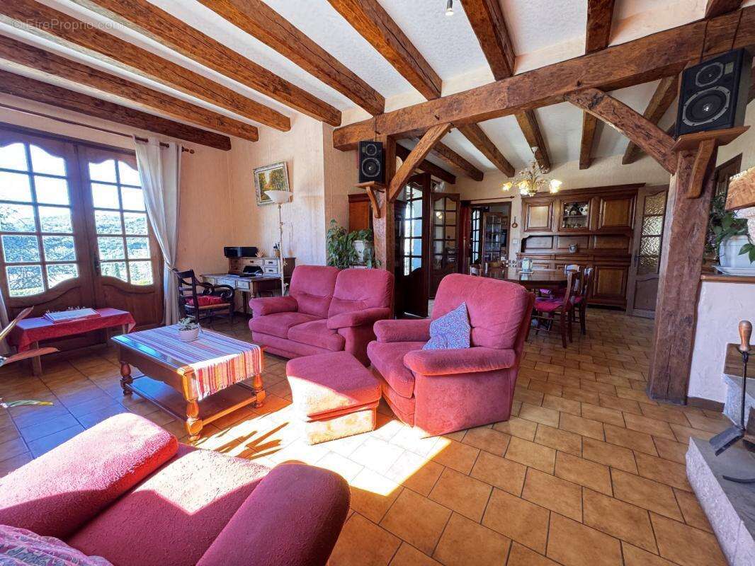 Maison à SALVAGNAC-CAJARC