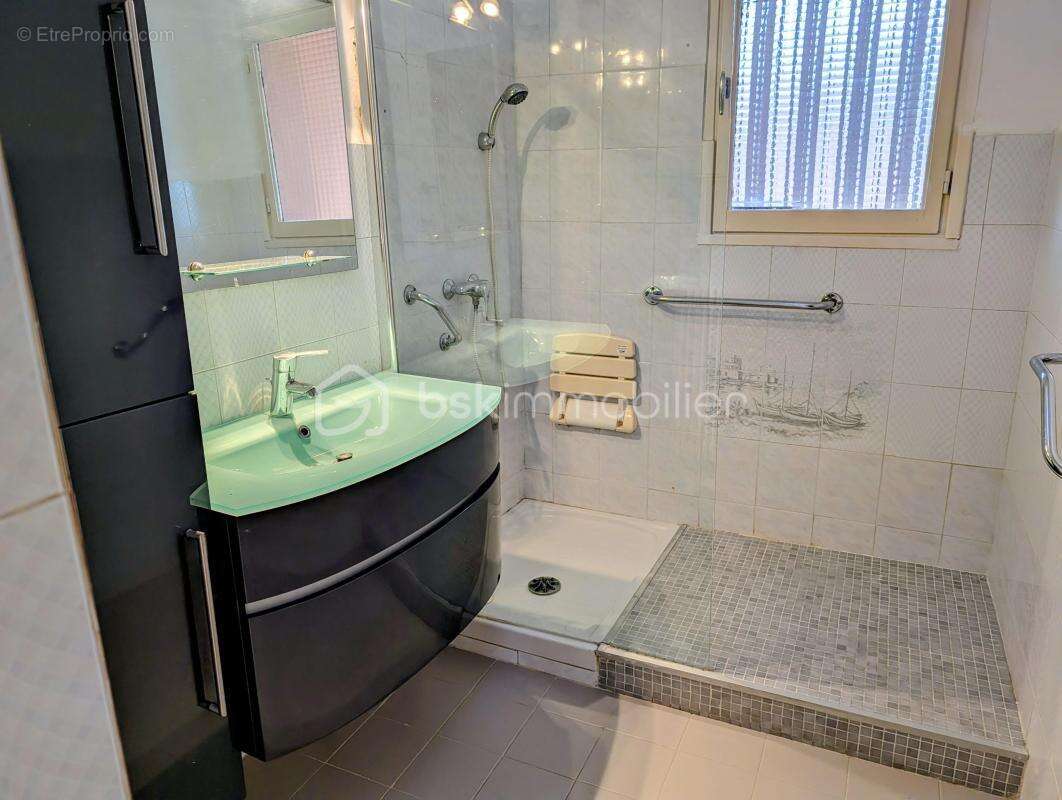 Appartement à LA VALETTE-DU-VAR