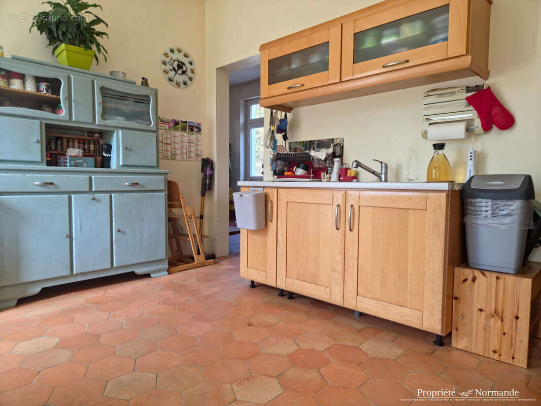 Maison 223 m² à Cormeilles  - photo 7