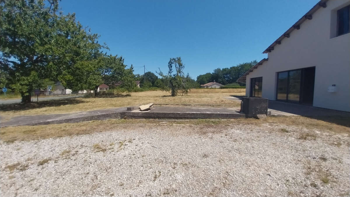 Maison à COURSAC