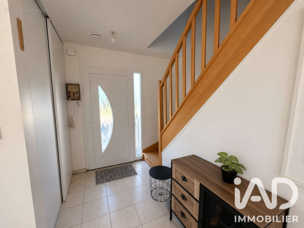 Maison 125 m² à Yquelon  - photo 8