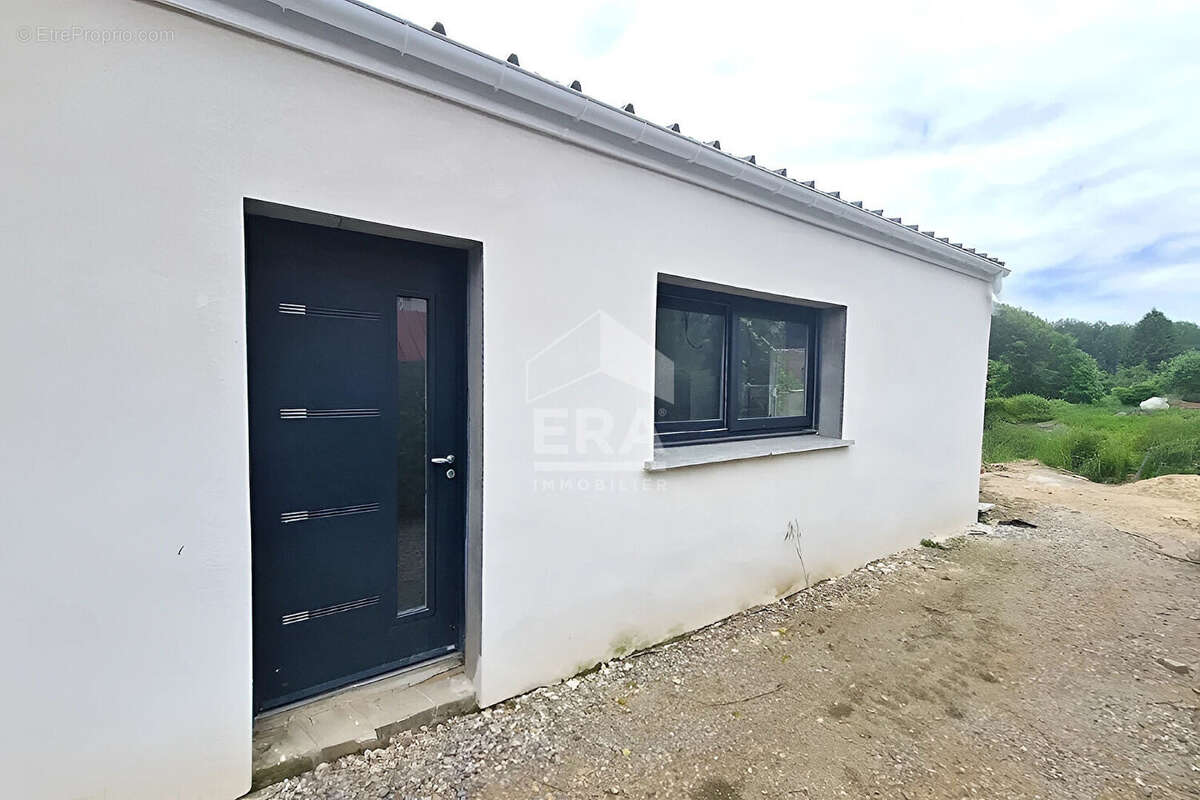 Appartement à NEUVILLE-SOUS-MONTREUIL