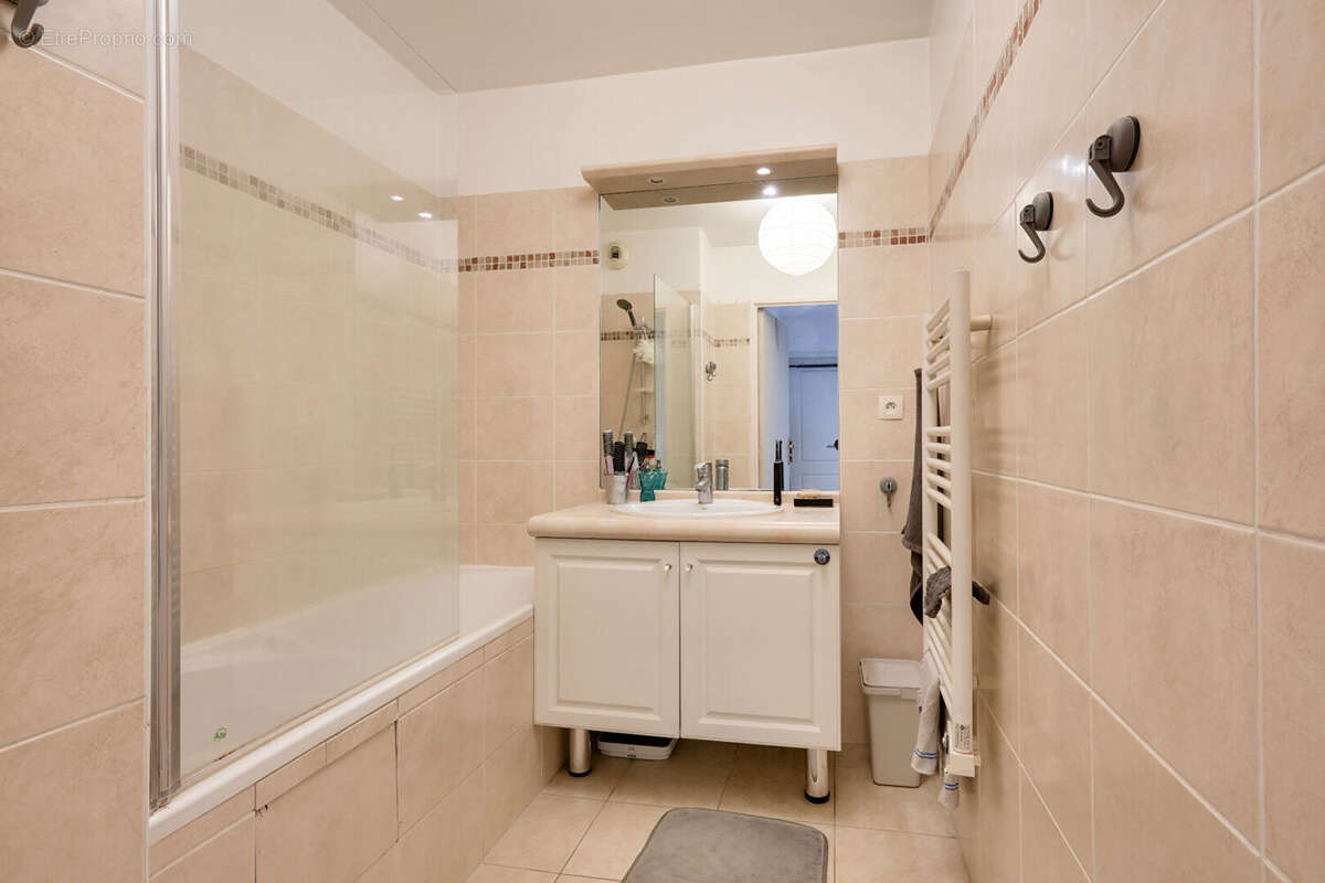 Appartement à COLOMBES