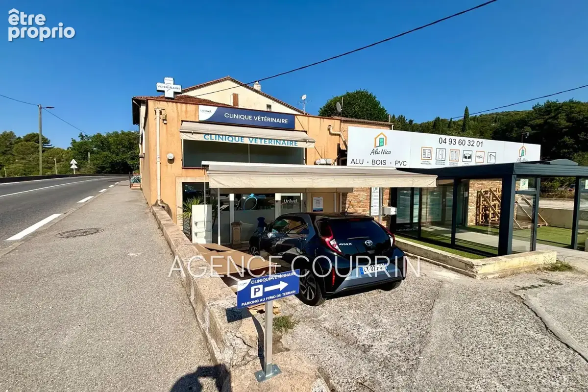 Photo Commerce à Grasse au prix de 370 000€