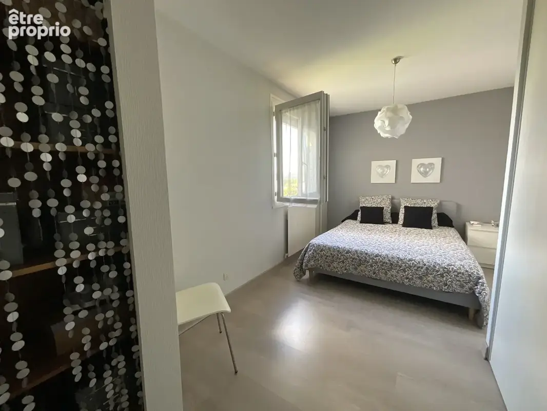 Appartement Type 4 de 71m2 au dernier étage + garage 22m2 + cave quartier Chantereine - photo 13