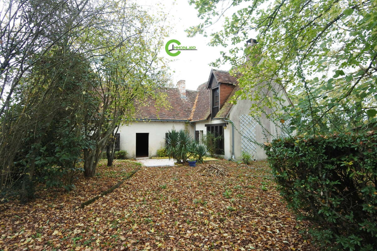 Maison à SAINT-MARTIN-DES-MONTS