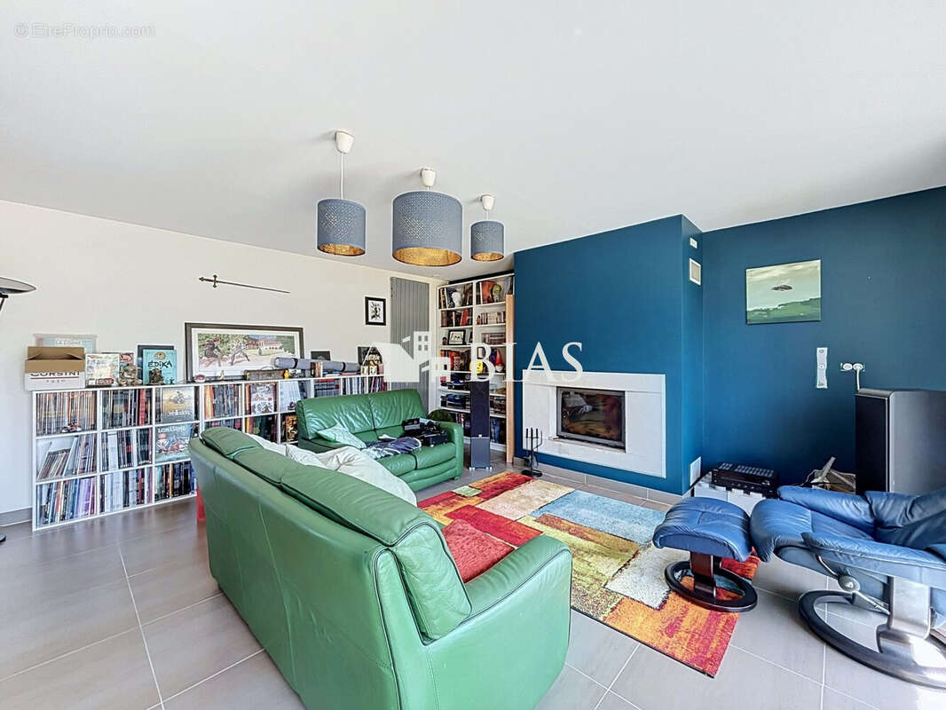 Maison 122 m² à Crosville-La-Vieille  - photo 6