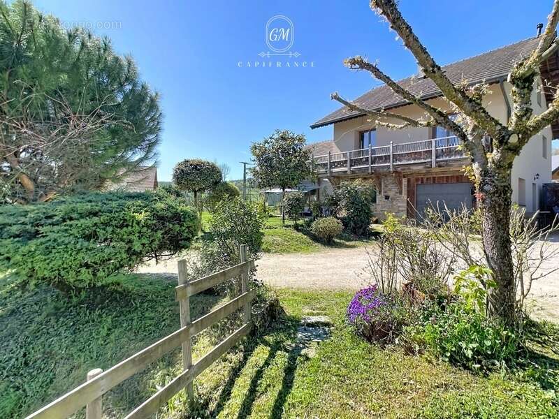 Maison à LA CHAPELLE-SAINT-MARTIN