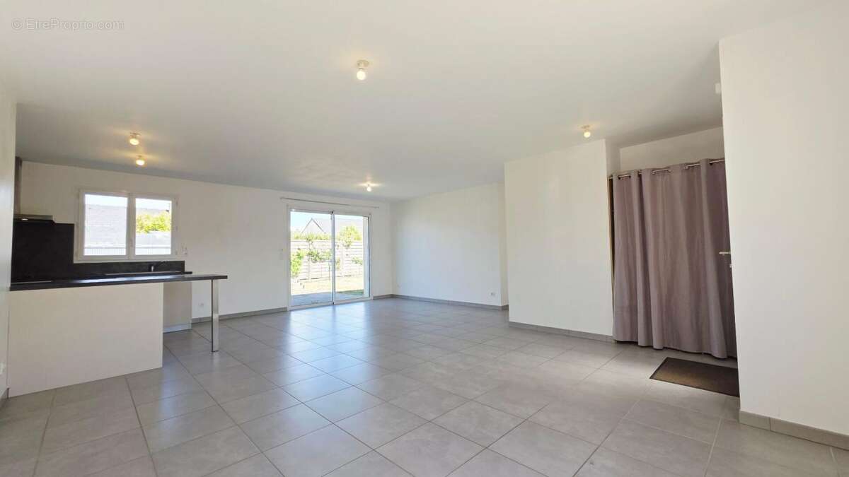 Maison à LE SUBDRAY