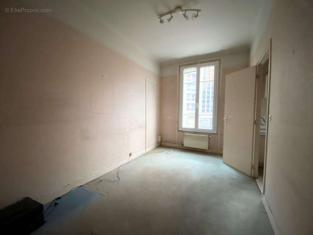 Appartement à ISSY-LES-MOULINEAUX