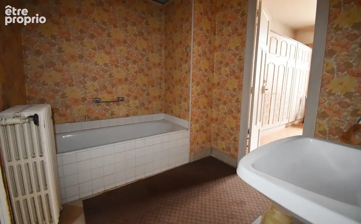 Vente à Vichy d'un grand T3 de 91 m², quartier République. - photo 17