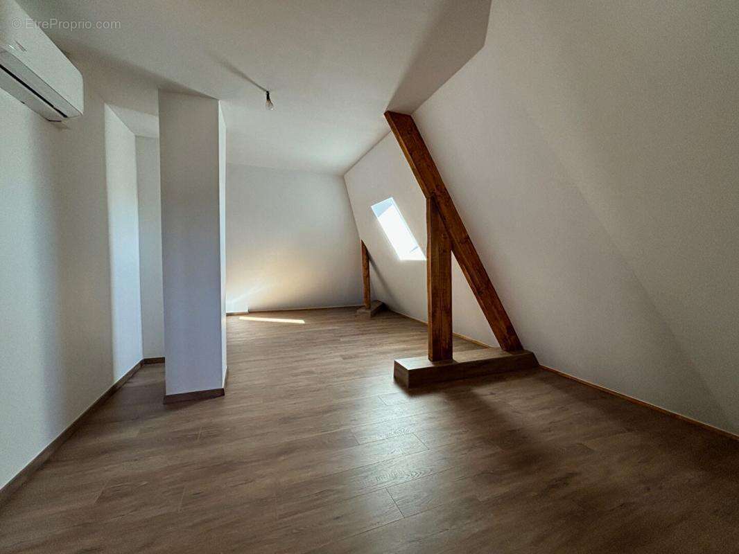 Maison à POILLY-LEZ-GIEN