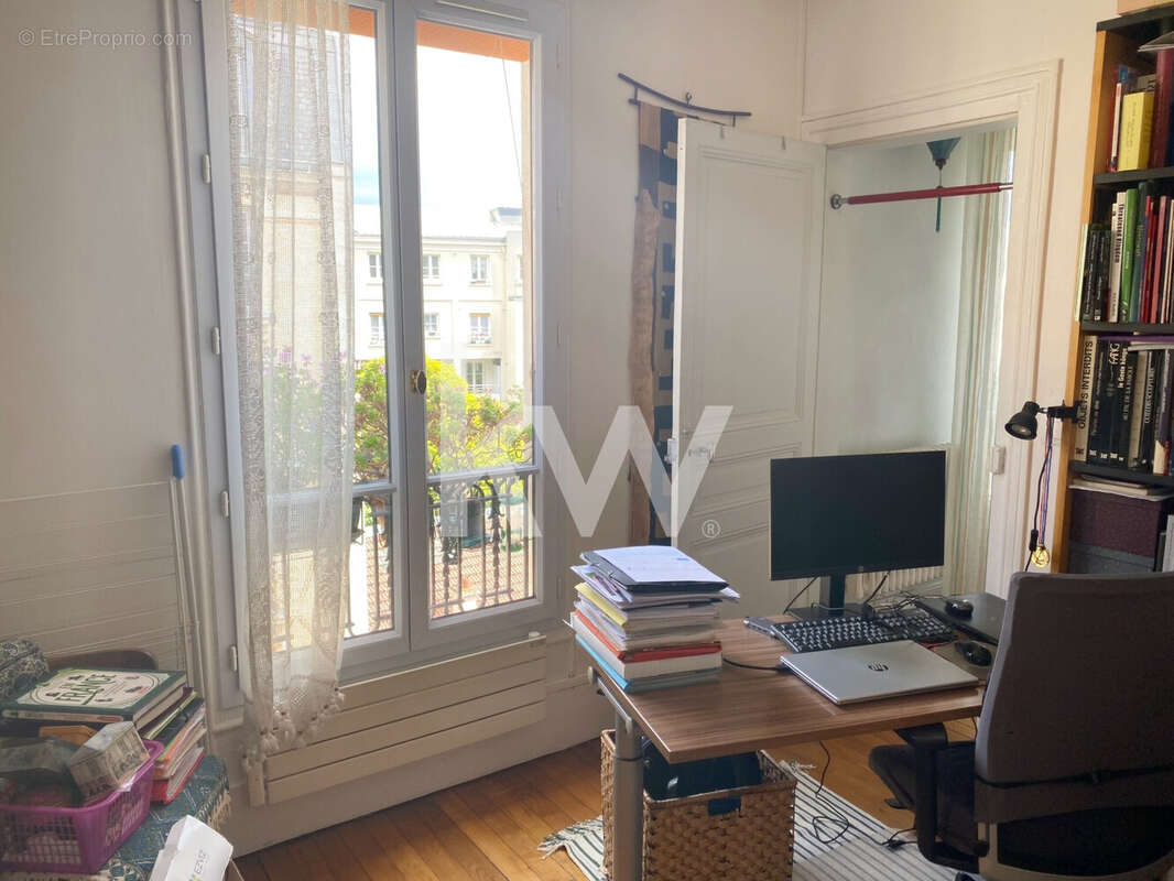 Appartement à PARIS-19E