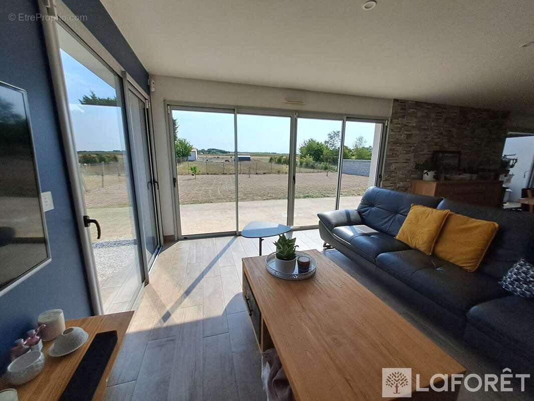 Maison à PERIGNAC