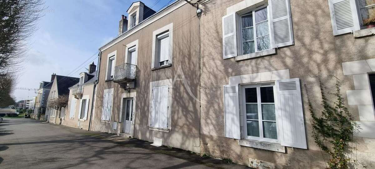 Une maison de ville bourgeoise avec piscine et garages en centre ville de blois 219.58 m2 - photo 12