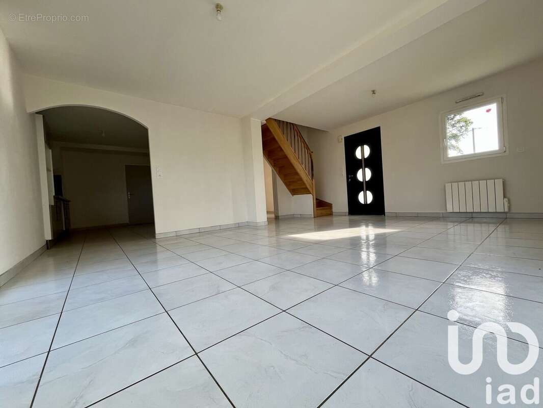 Photo 8 - Maison à PABU