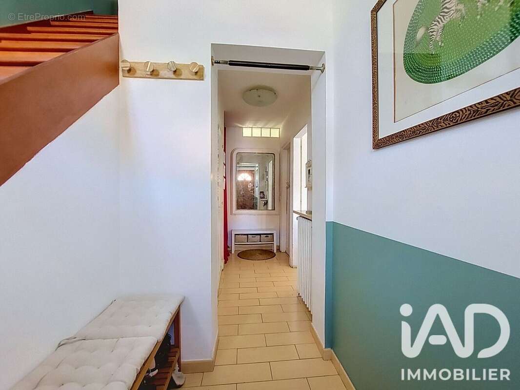 Maison 100 m² à Velizy-Villacoublay  - photo 3