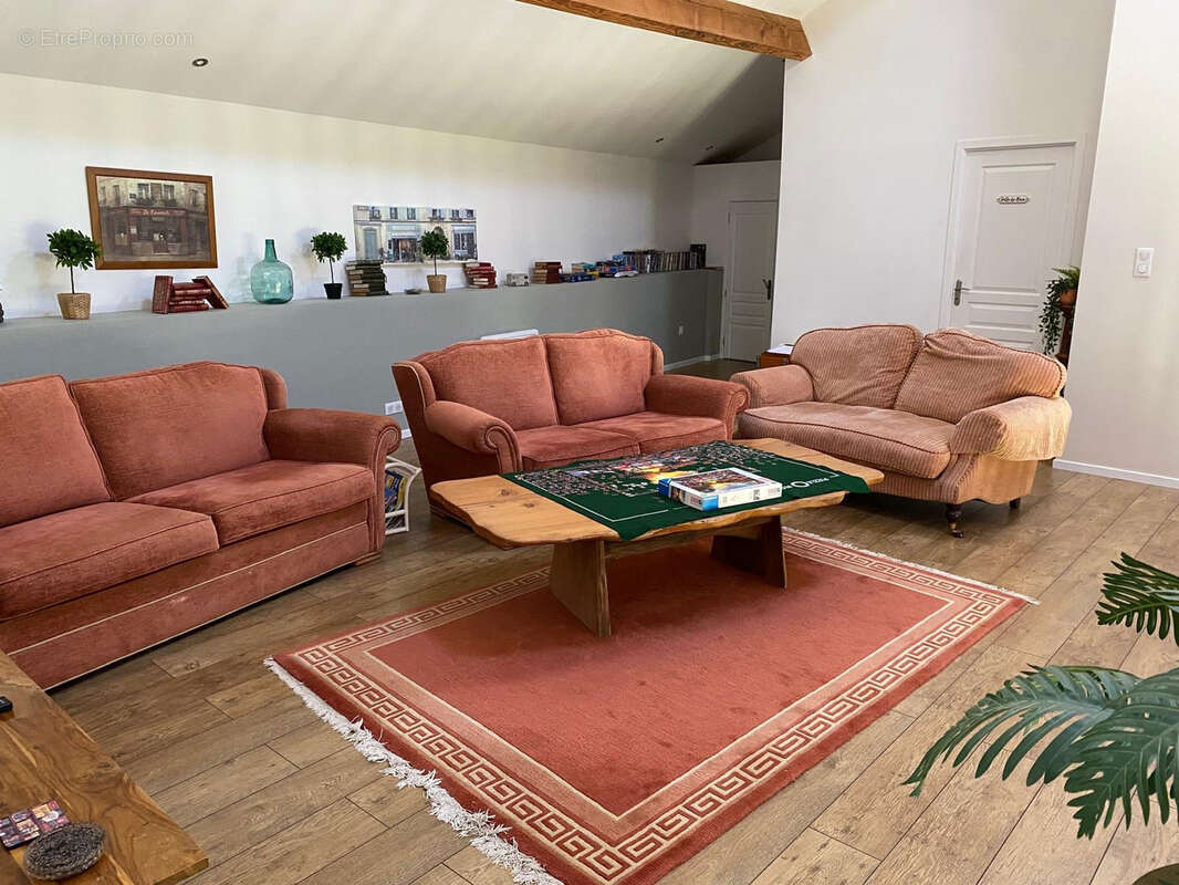 Maison familiale spacieuse, deuxième maison 6000m2 - photo 9