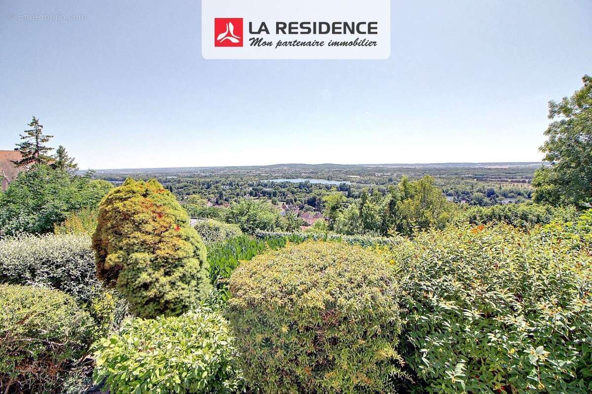 Maison à VAUX-SUR-SEINE