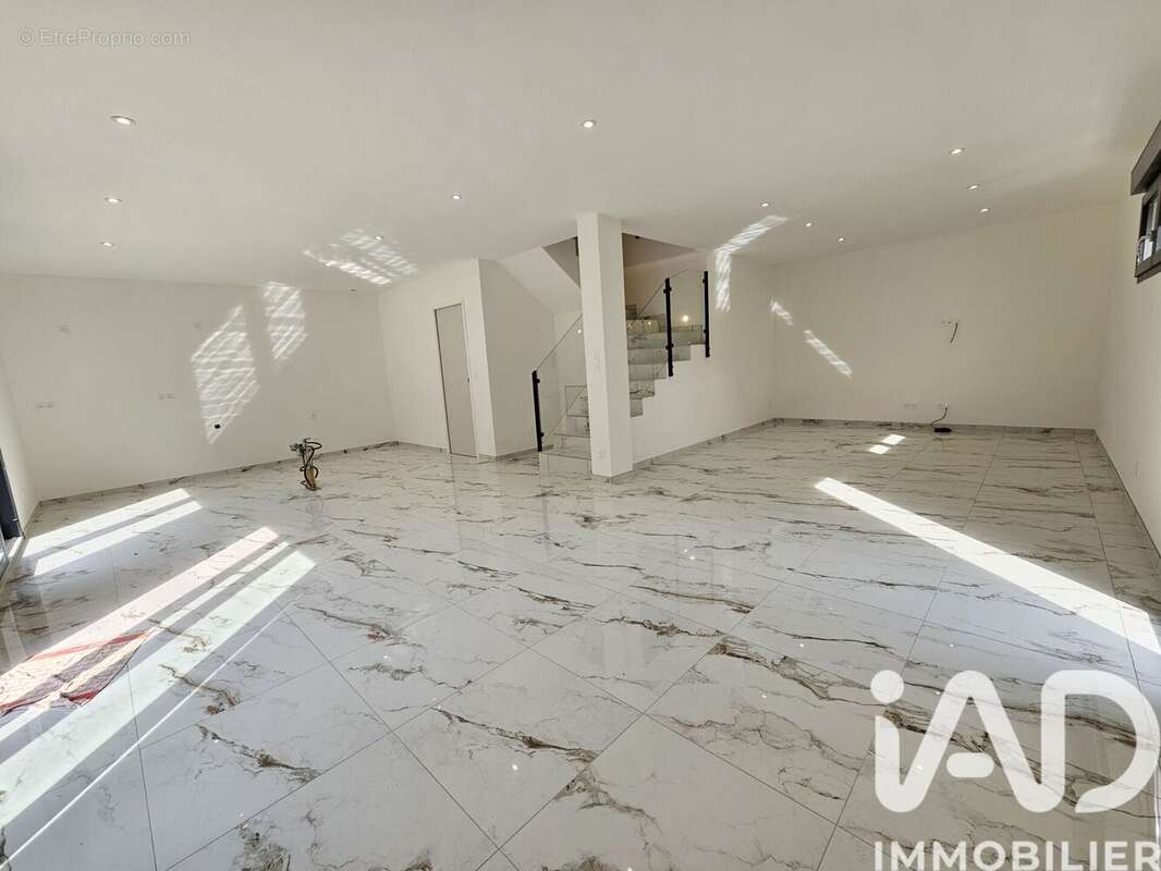 Maison 120 m² à Herserange  - photo 4