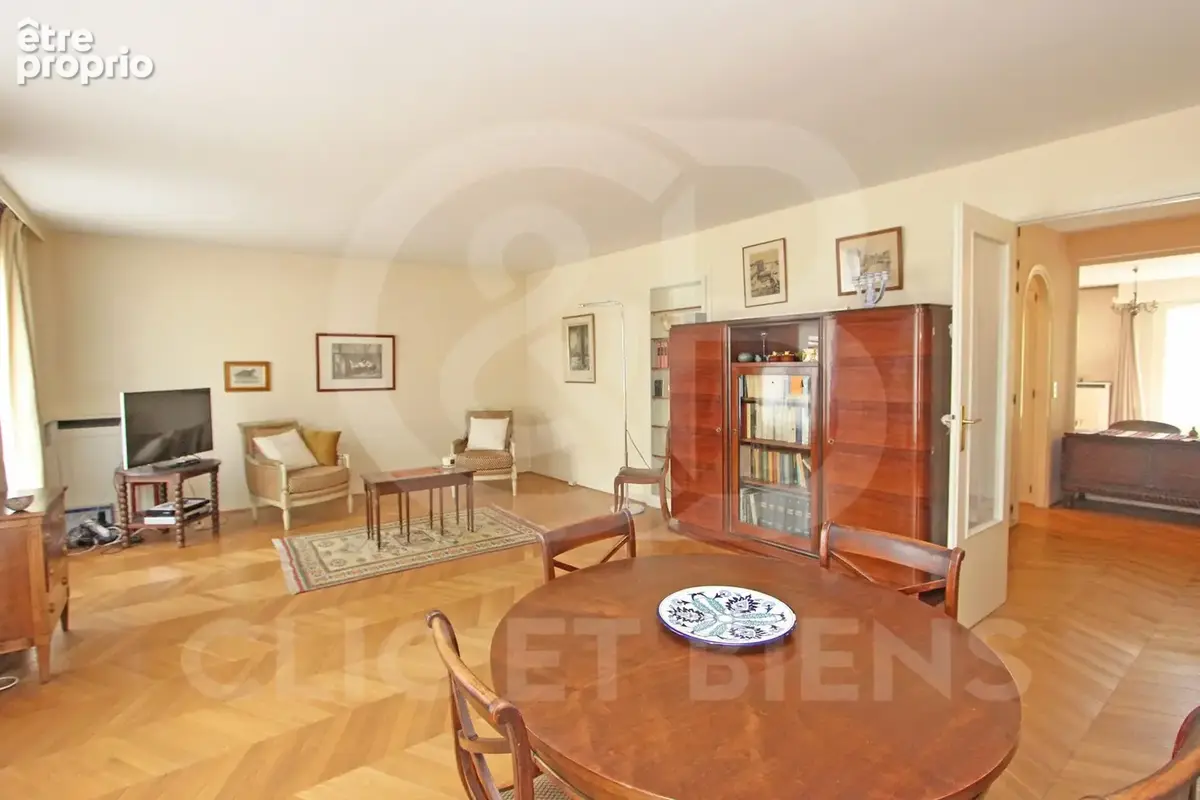 Photo Appartement à Versailles au prix de 690 000€
