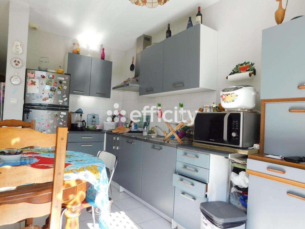 Maison à NEGREPELISSE