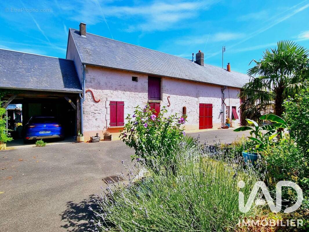 Photo 1 - Maison à SANTILLY