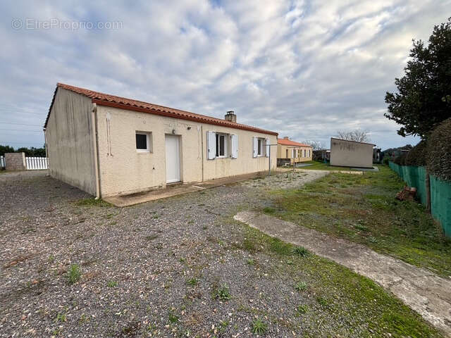 Maison à TALMONT-SAINT-HILAIRE