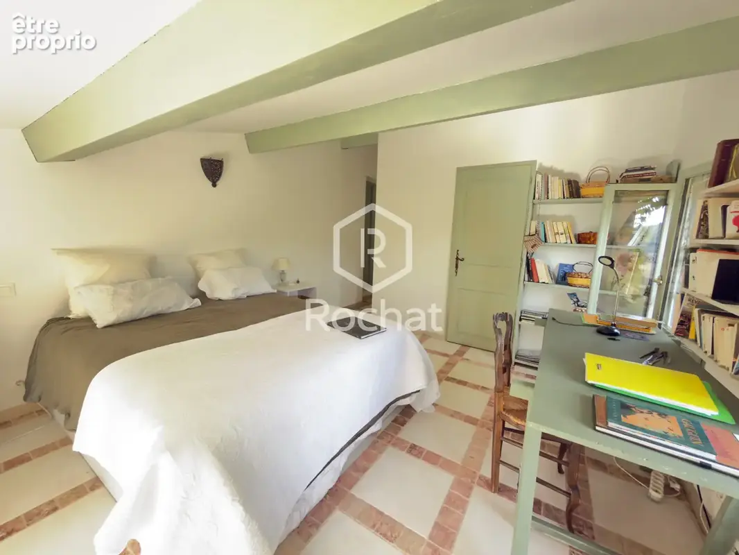 Salernes, maison avec piscine sur 1 628 m2 de terrain, vente en nue-propriété - photo 28