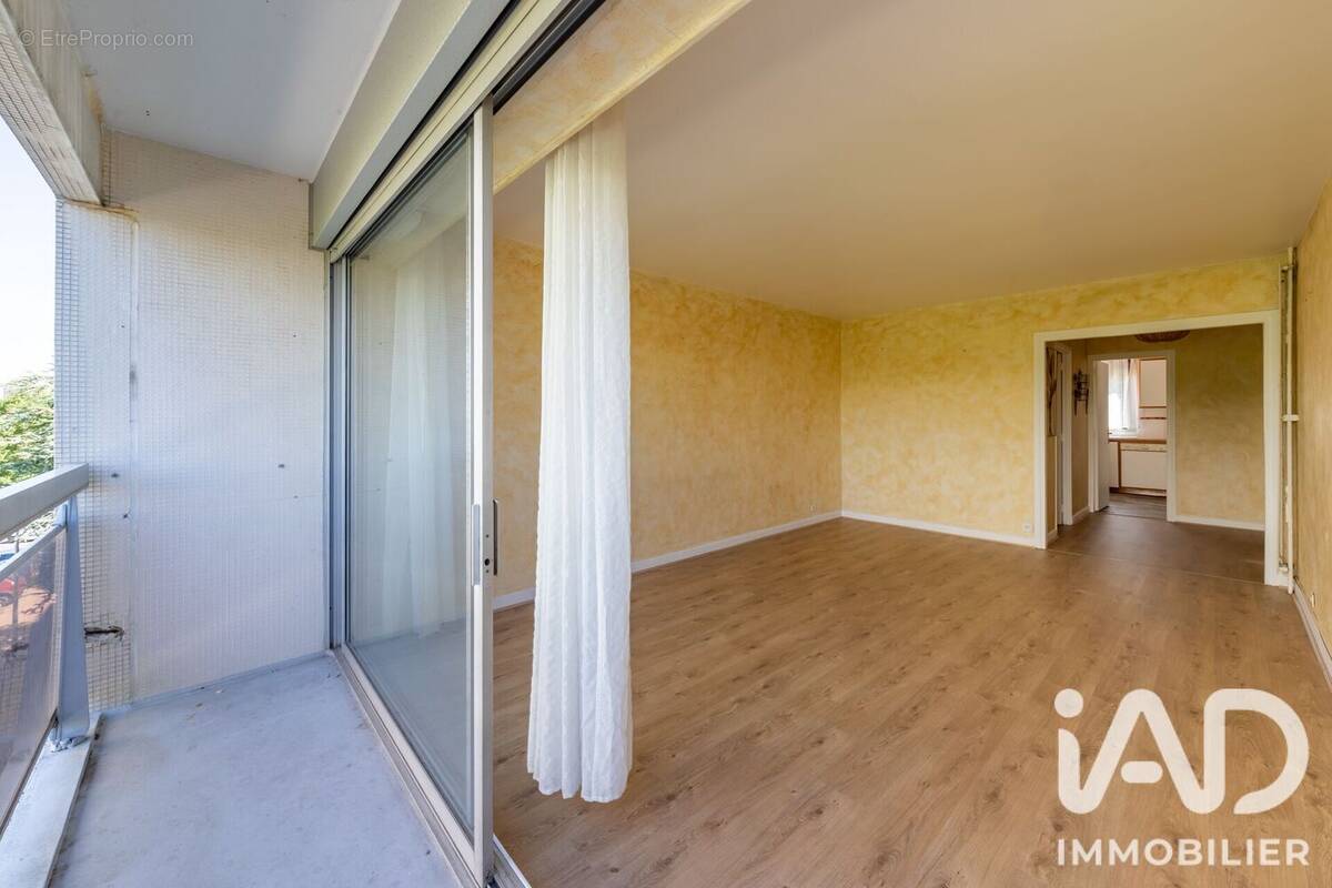 Photo 1 - Appartement à CHEVILLY-LARUE
