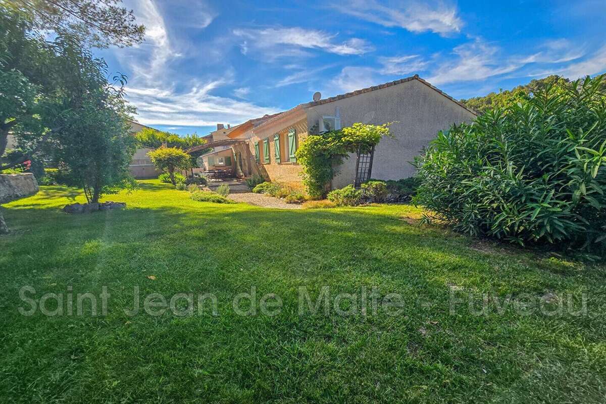 Maison à LA DESTROUSSE