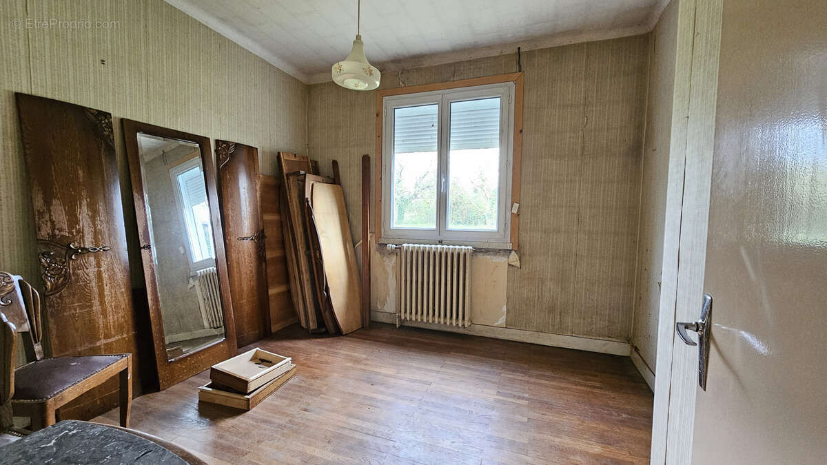 Maison à LES HERBIERS