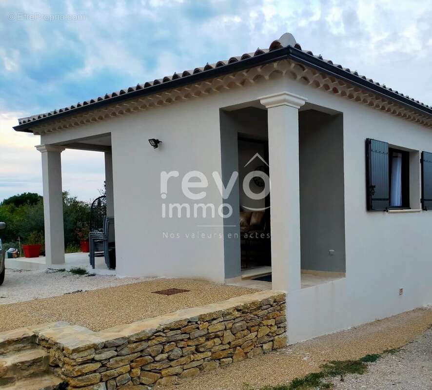 Maison à MIRABEL-AUX-BARONNIES