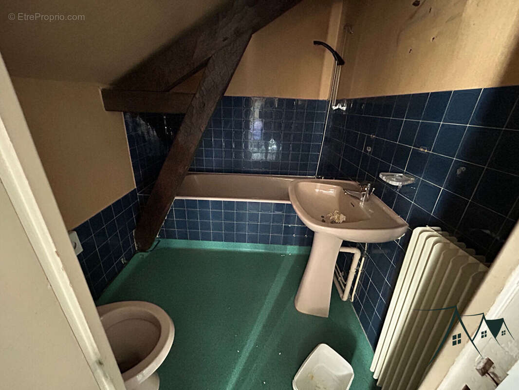 Appartement à SAINT-AMAND-MONTROND