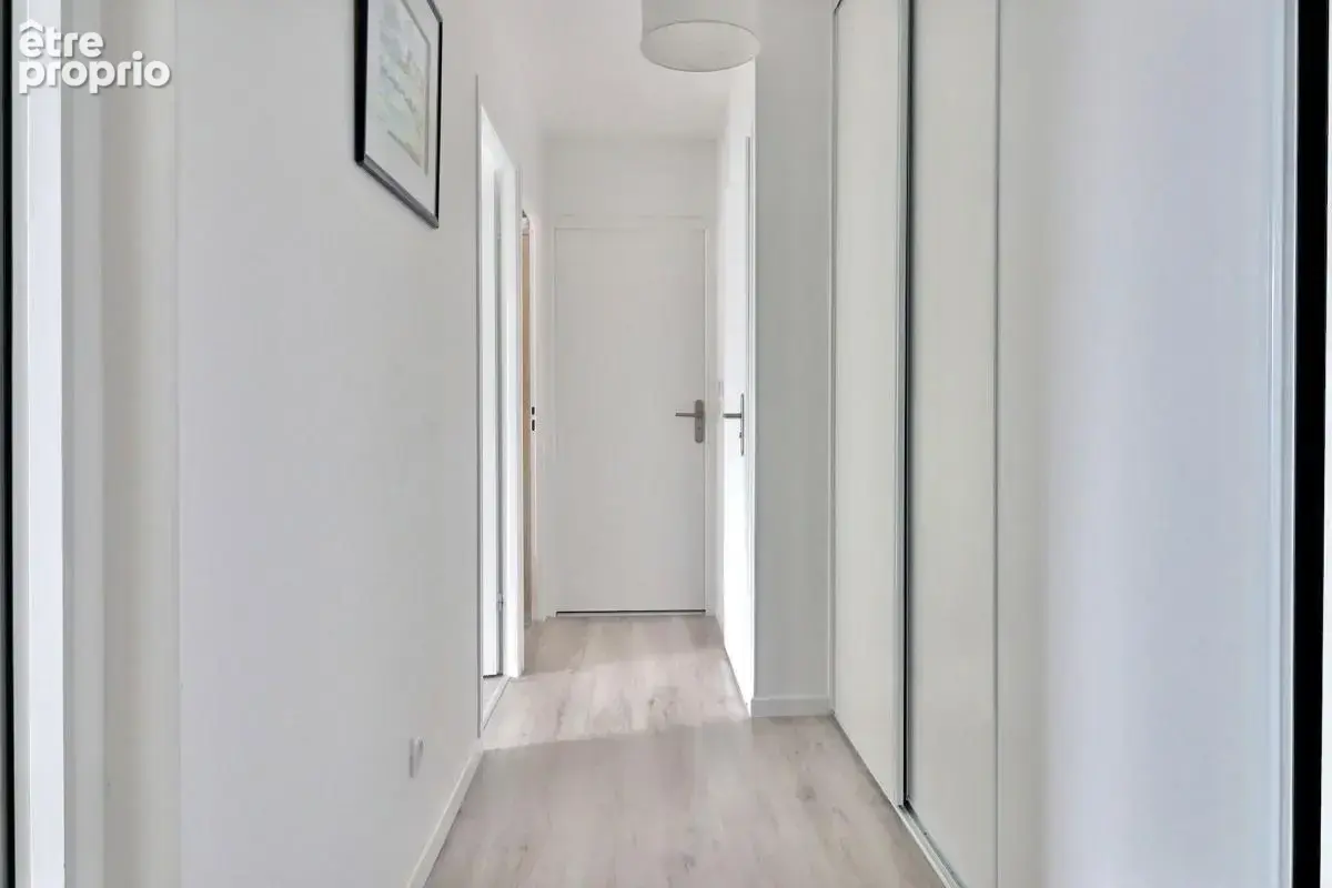 Duplex -80m²- 3 chambres -jardin-parkings - photo 5