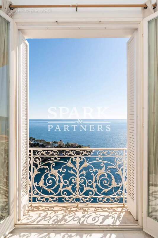 Appartement à CAP-D'AIL