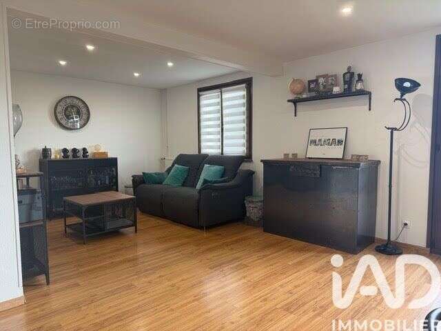 Photo 2 - Maison à SAINT-JULIEN-LES-METZ