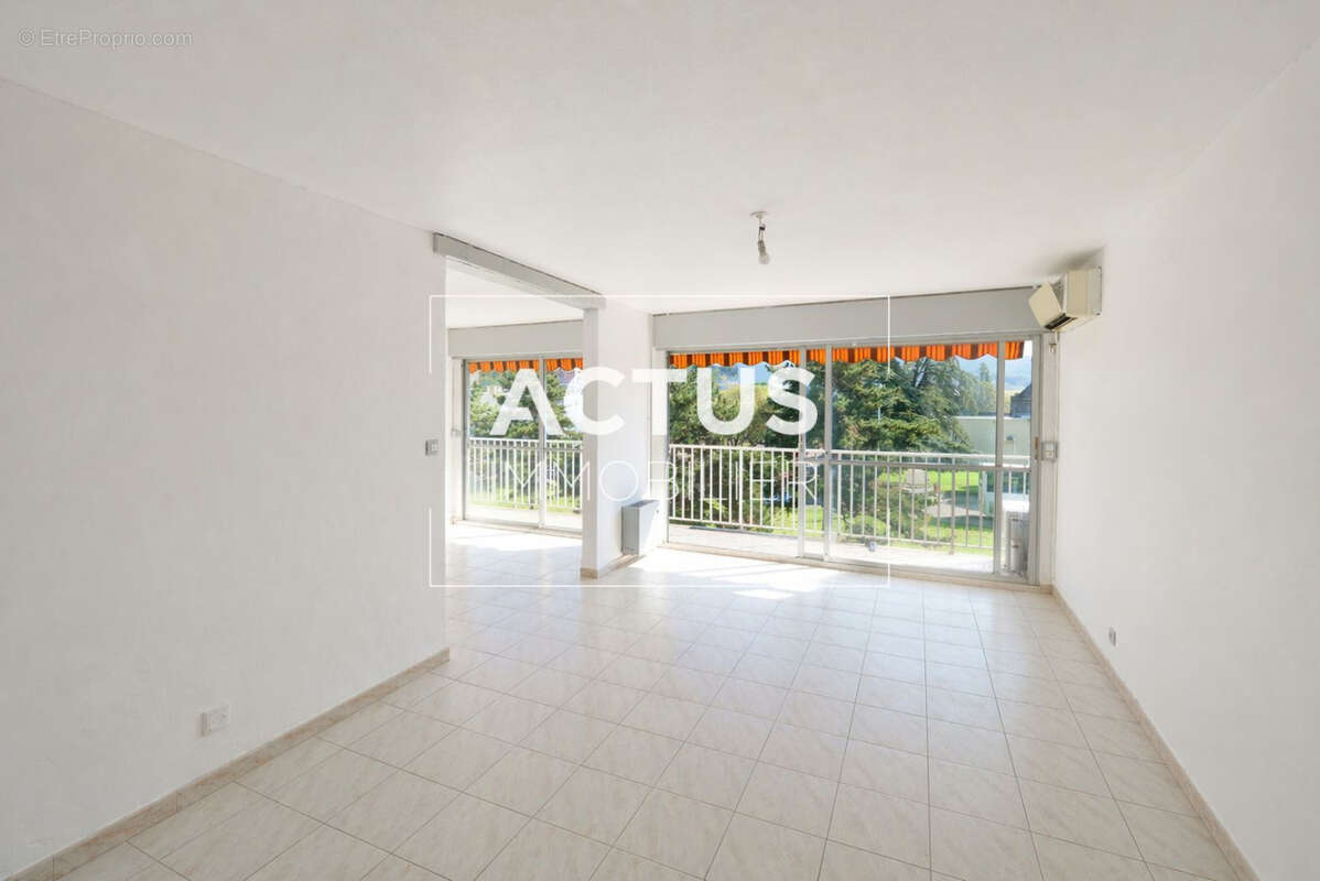 Appartement à SALON-DE-PROVENCE