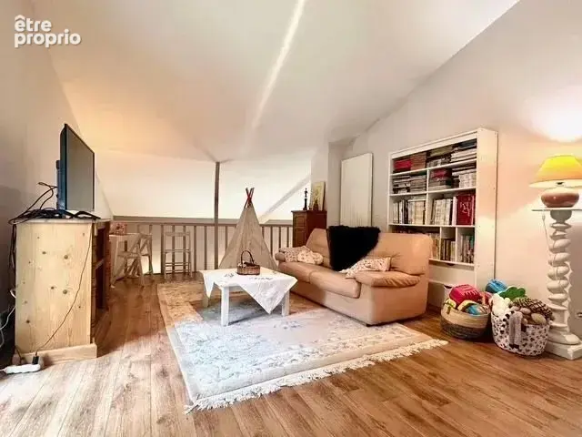 Maison 220 m² à Martignas-Sur-Jalle  - photo 7