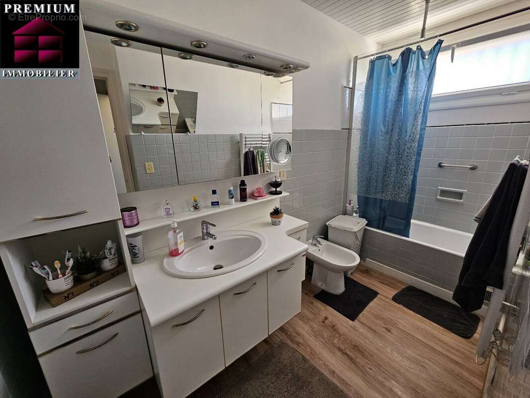 Maison à SAINT-ESTEVE